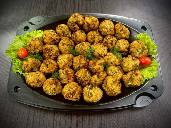 Πιατέλα 30 τμχ vegan κροκέτες με φρέσκα κολοκυθάκια και μυρωδικά