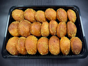 Πιατέλα 20 τμχ baked μπριοσάκια με γαλοπούλα και philadelphia