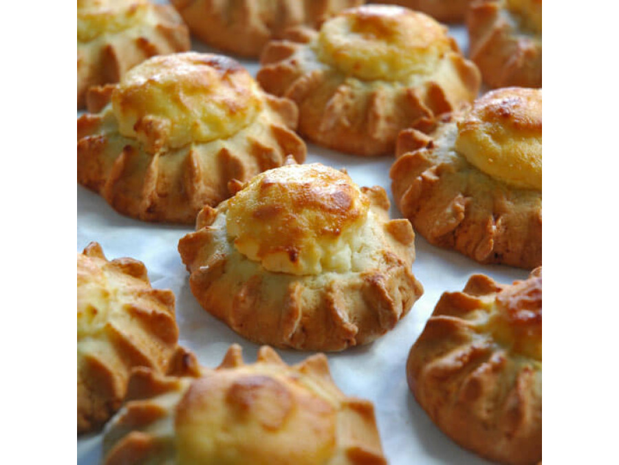 Πιατέλα catering 20 τμχ γλυκά λυχναράκια παραδοσιακά από την Κρήτη