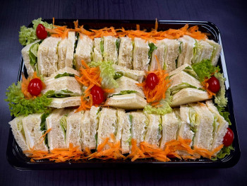 Πιατέλα 30 τμχ μπόμπα philadelphia, γκούντα, μαρούλι και καρότο