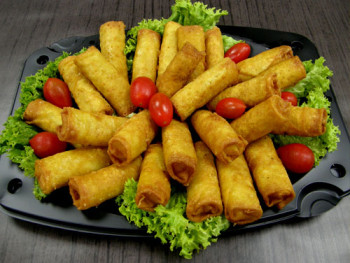 Platter of 20 pcs sticks sausages and cheeses 