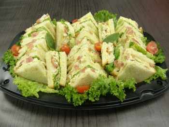 Bomba chicken bacon with mustard sauce and lettuce 20 pcs